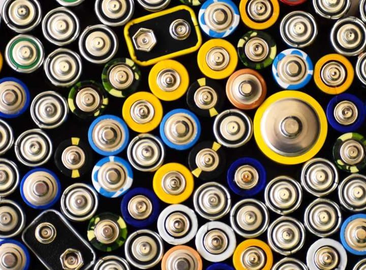 Using magnetic resonance spectroscopy to design safer, higher-performance lithium batteries