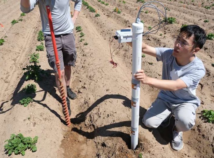 Printed sensors in soil could help farmers improve crop yields and save money