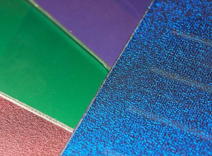 Developing high-efficiency colored solar panels for buildings