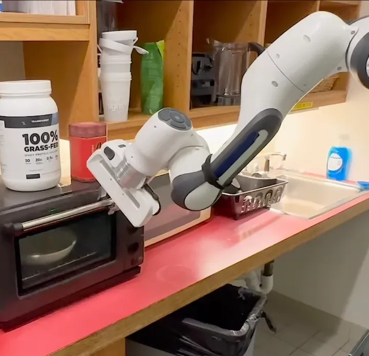 Researchers are training home robots in simulations based on iPhone scans