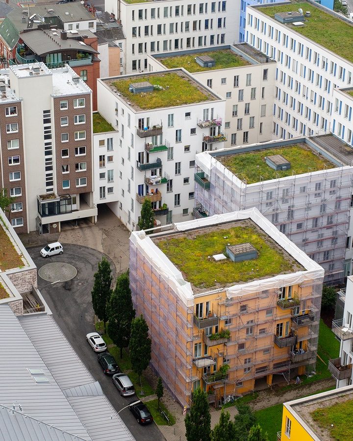 Painting roofs white dramatically cuts building overheating