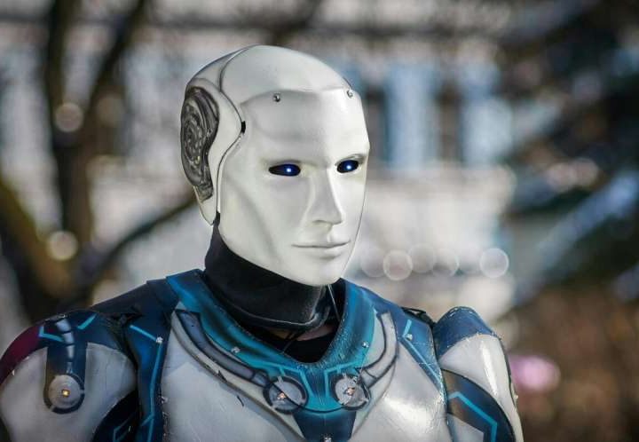 AI could be the breakthrough that allows humanoid robots to jump from science fiction to reality