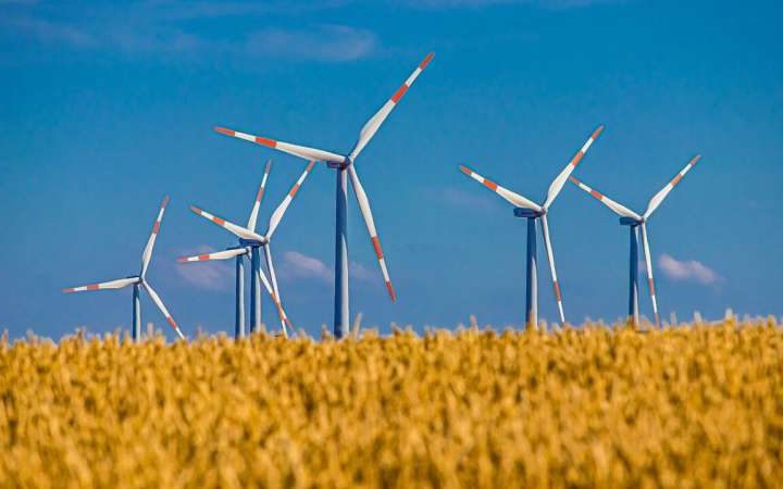 US, India, Russia, Japan are building out wind power much too slowly for climate change, report says