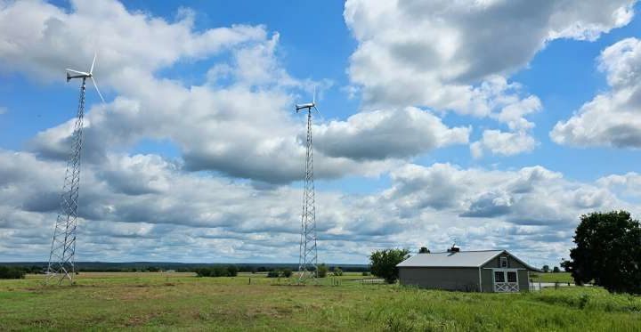 Small wind power projects expanding into new markets