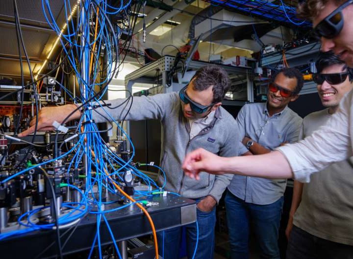 Quantum physicists tap into entanglement to improve the precision of optical atomic clocks