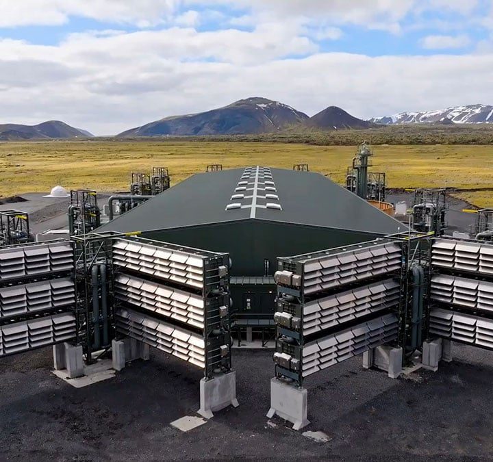 Meet Mammoth, the World’s “Largest CO2 Vacuum,” Now Finally in Operation