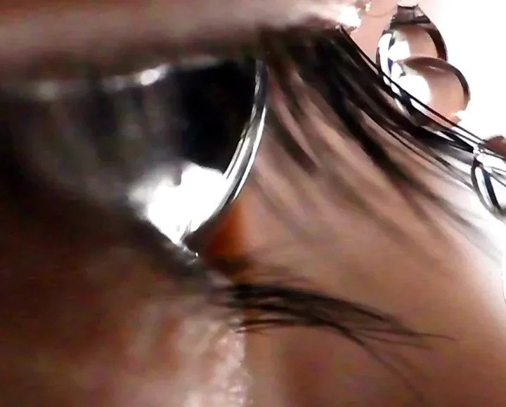 Eyelashes’ special features help fling water from the eyes