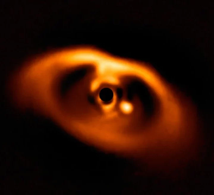 A Cosmic Surprise: Young Exoplanet Breaks Formation Rules