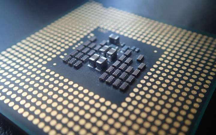 Engineers grow ‘high-rise’ 3D chips, enabling more efficient AI hardware